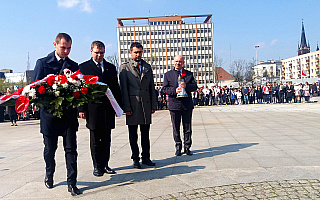 Obchody na Warmii i  Mazurach 7. rocznicy Katastrofy Smoleńskiej i 77. rocznicy Zbrodni Katyńskiej. 10 kwietnia 2010 roku na lotnisku Siewiernyj zginęło 96 osób. Nikt nie przeżył katastrofy